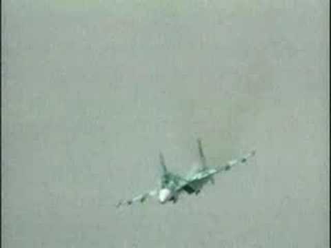   -27/UFO vs Su-27 airplane