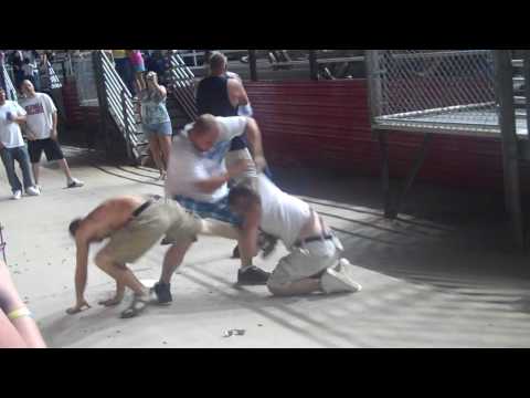 Atlanta motor speedway DRUNK FIGHTING! OLD MAN GETS KNOCKED THE FUCK OUT!!!